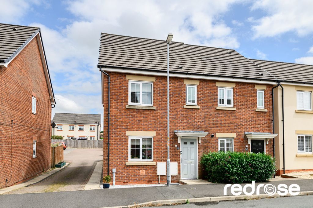 Property photo 1 of 20 Web_17 Hampshire Ave-02