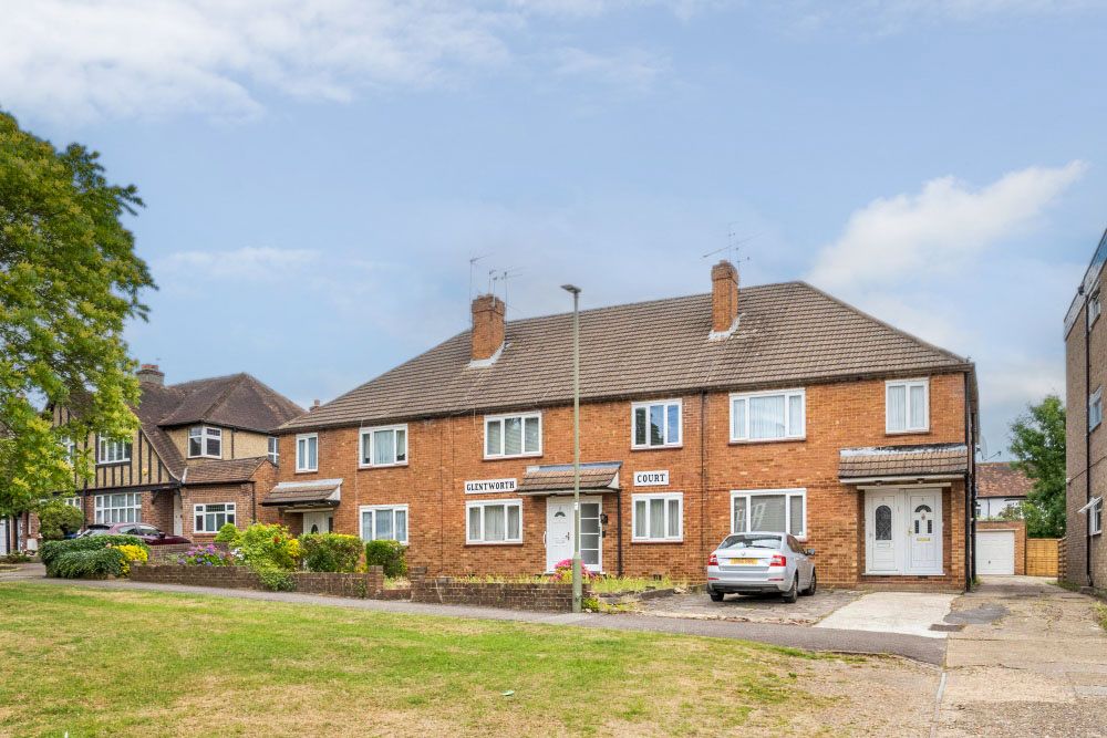 Property photo 2 of 8