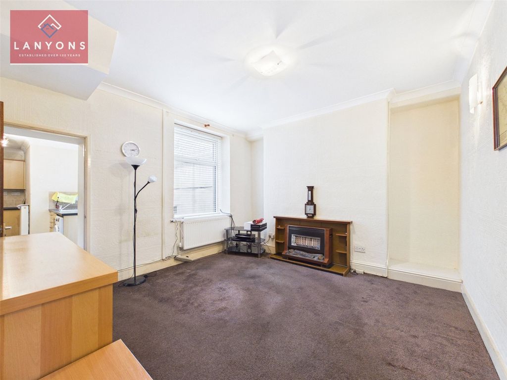 Property photo 2 of 14 Picture No. 04