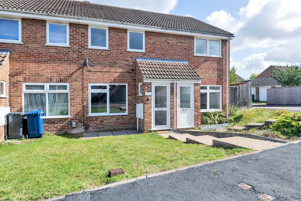 Property photo 1 of 12
