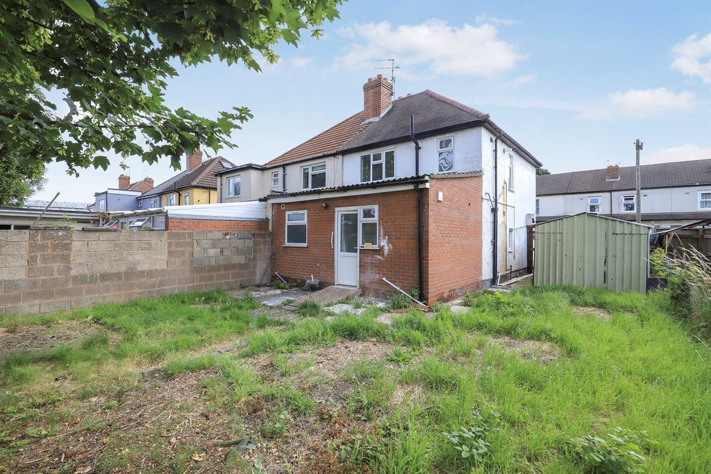 Property photo 2 of 18