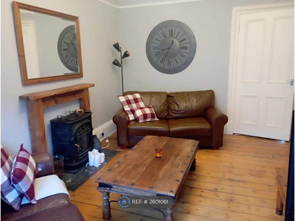 Property photo 2 of 9 Lounge