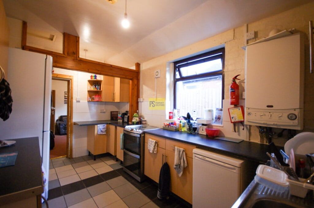 Property photo 3 of 5