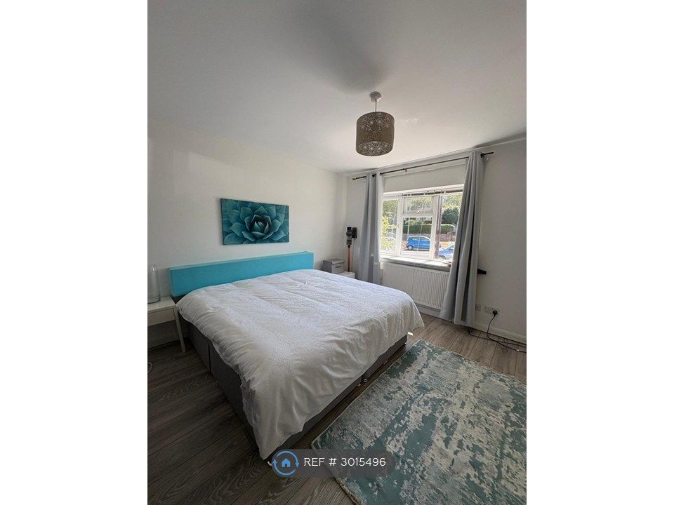 Property photo 3 of 25