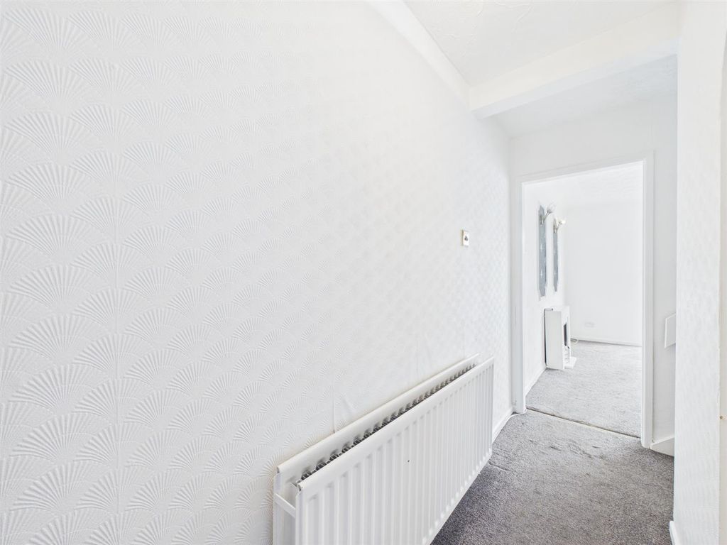 Property photo 2 of 35 Cam03844G0-Pr0517-Still001.Jpg