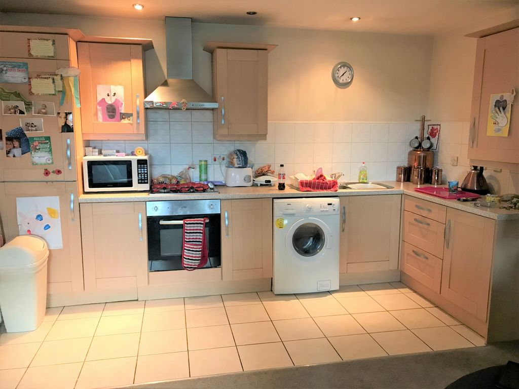 Property photo 3 of 6 Photo 5