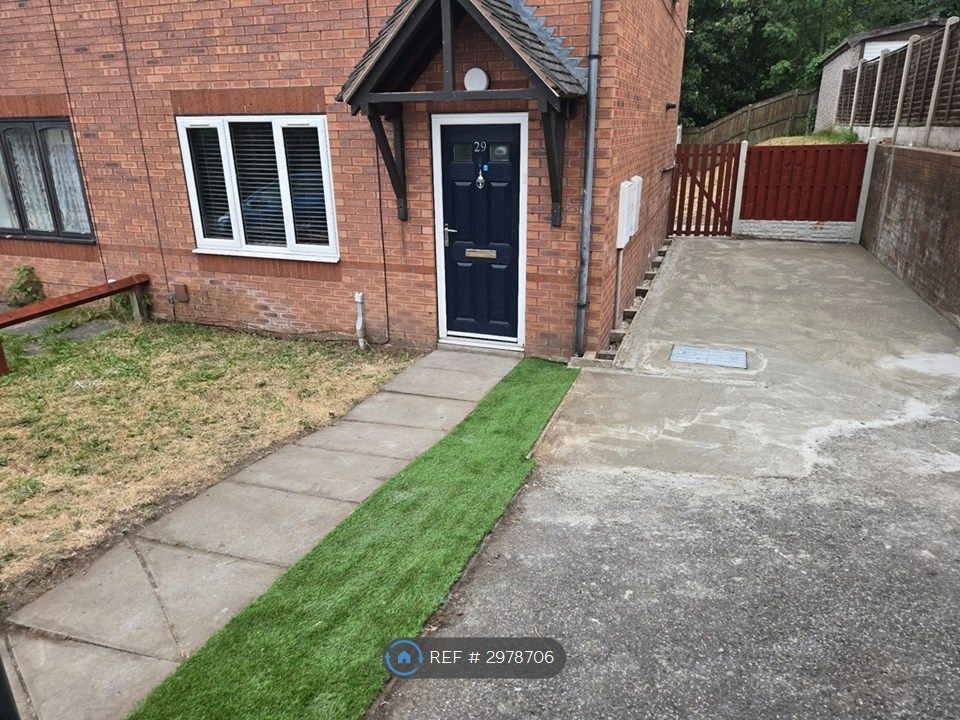 Property photo 2 of 13