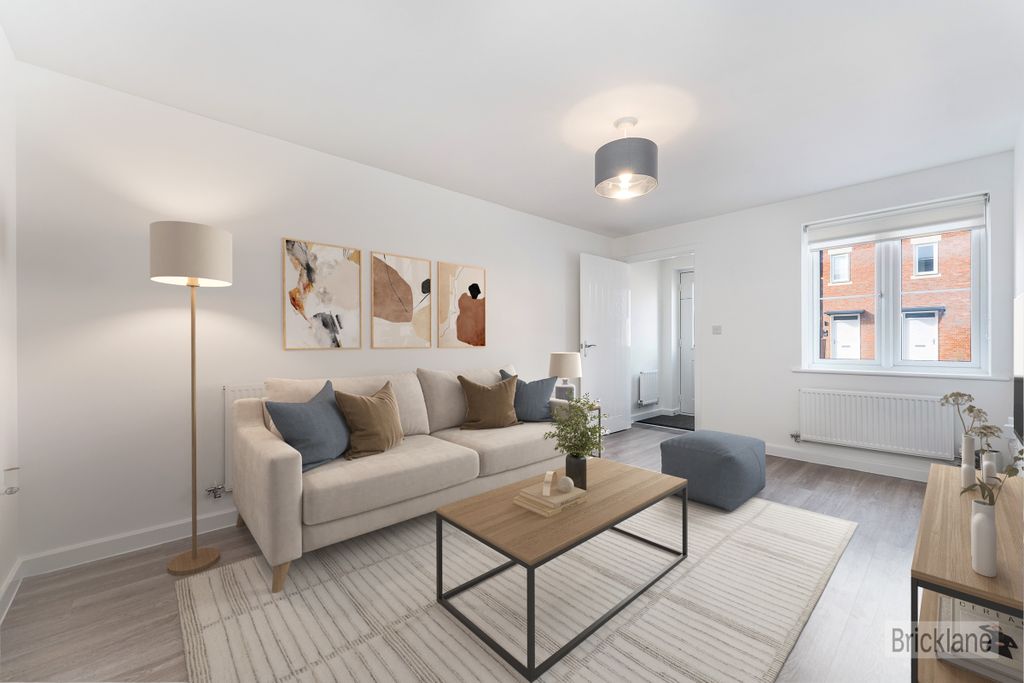 Property photo 3 of 11 Living Room