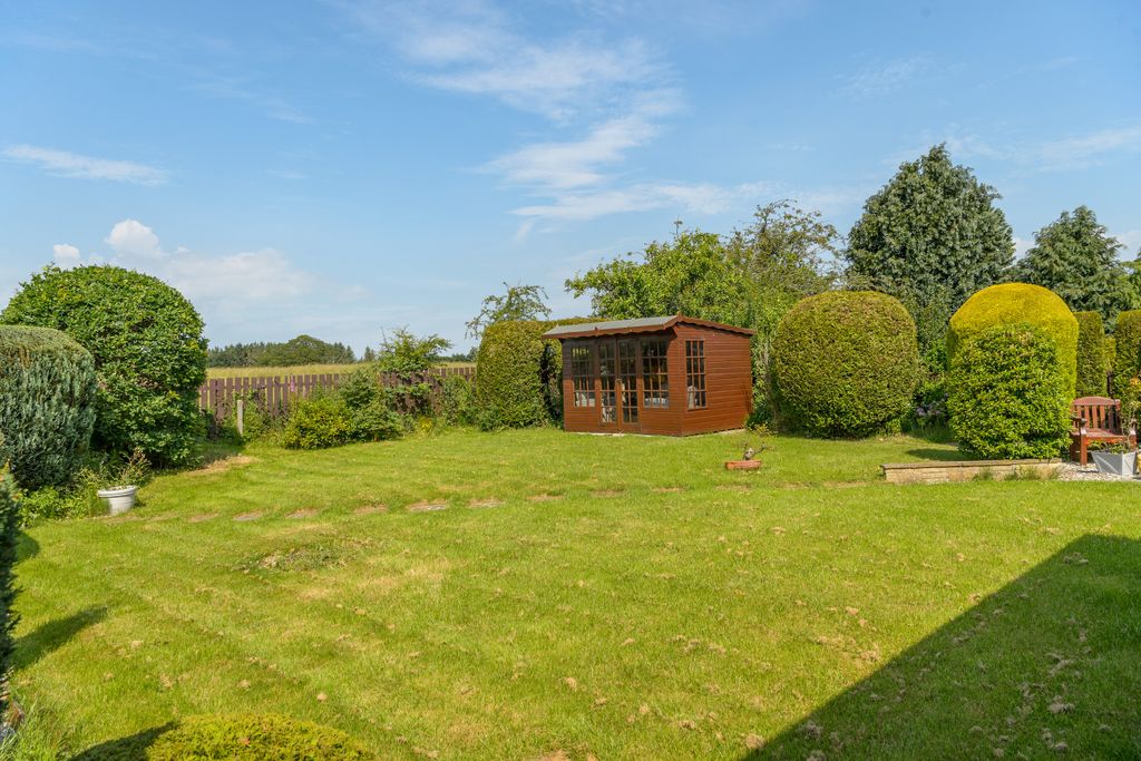 Property photo 3 of 39 Photo 3