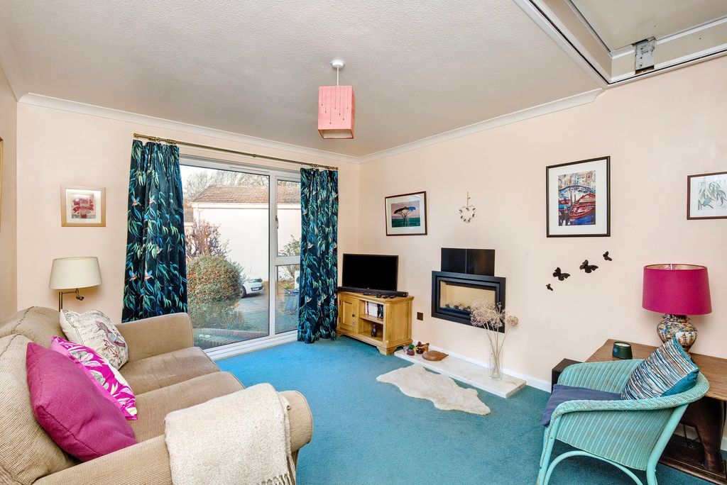 Property photo 2 of 13 Property Image 2