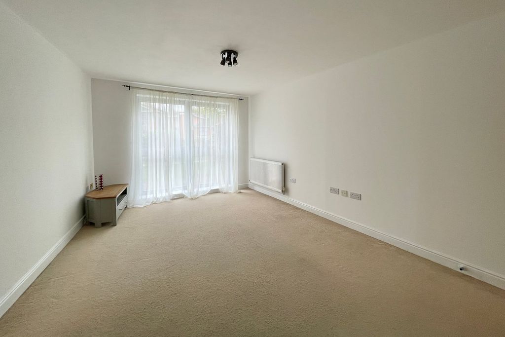 Property photo 3 of 7