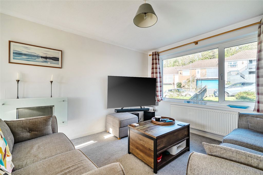 Property photo 2 of 25 Picture No. 18