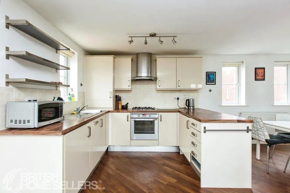 Property photo 2 of 12 Picture No. 06