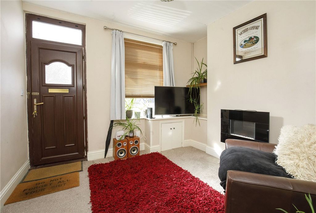 Property photo 2 of 12 Picture No. 01