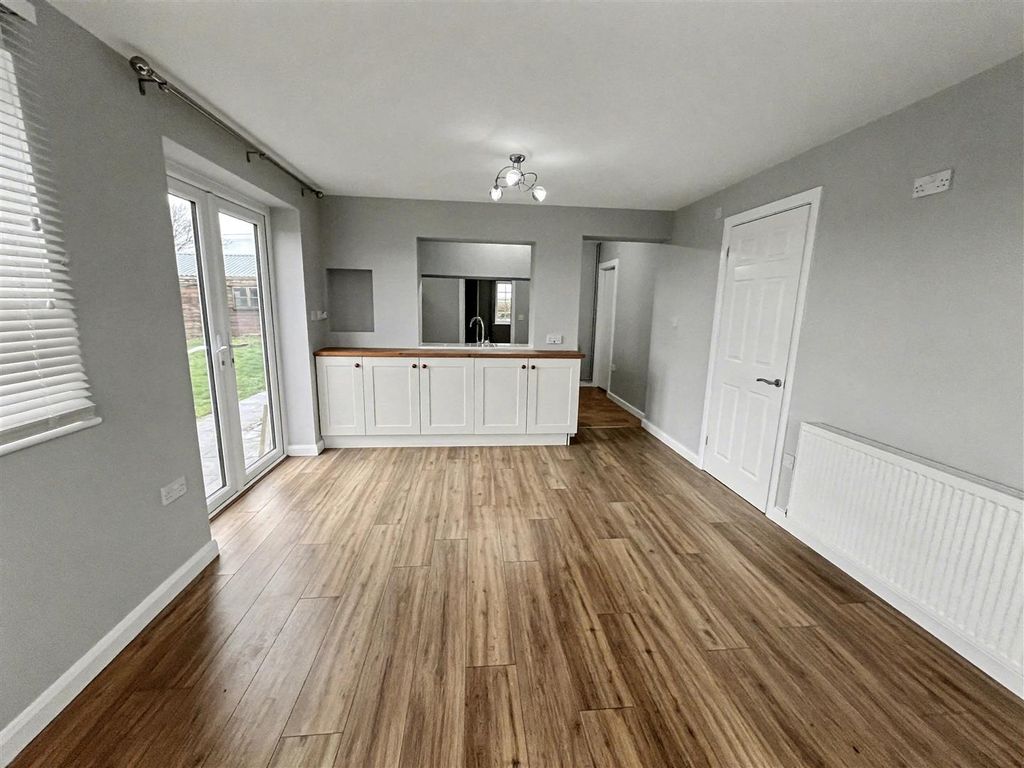 Property photo 2 of 13 Dining Room