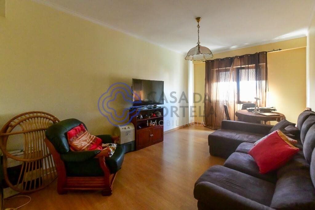 Property photo 2 of 36