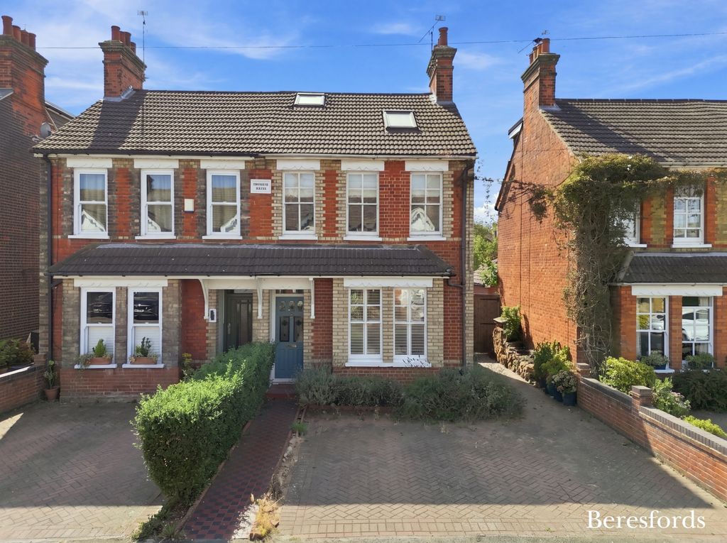 Property photo 1 of 34 Picture No. 04