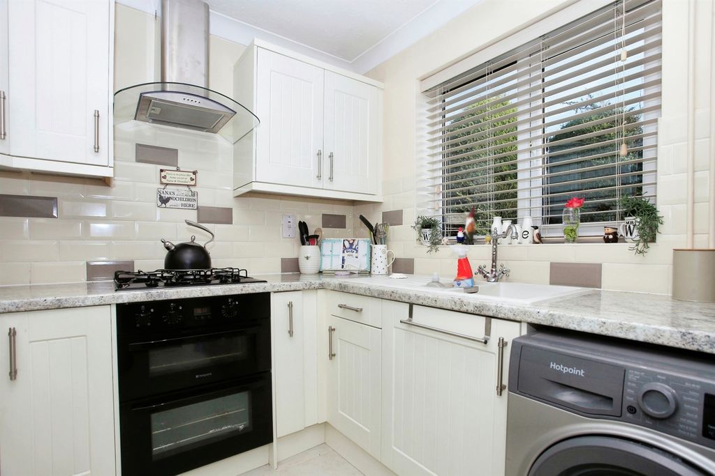 Property photo 2 of 15