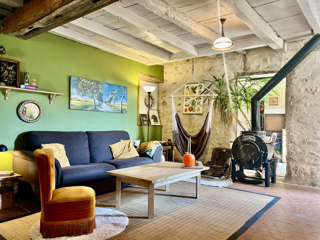 Property photo 3 of 20