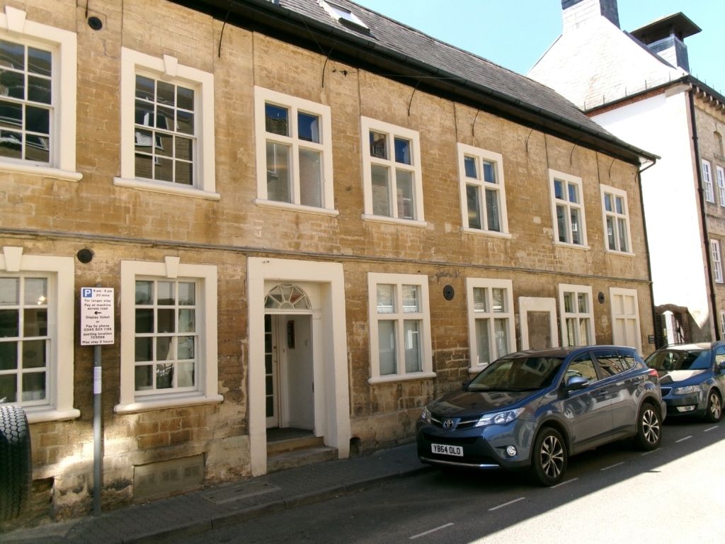 Property photo 1 of 5
