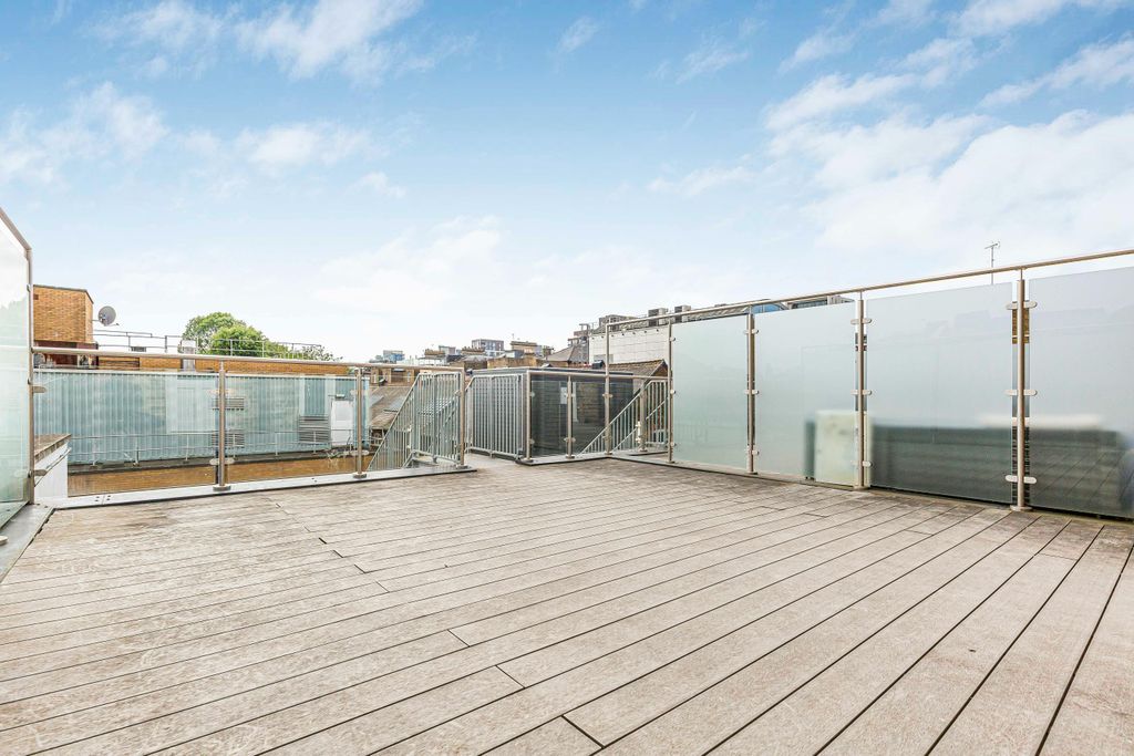 Property photo 1 of 10 Terrace