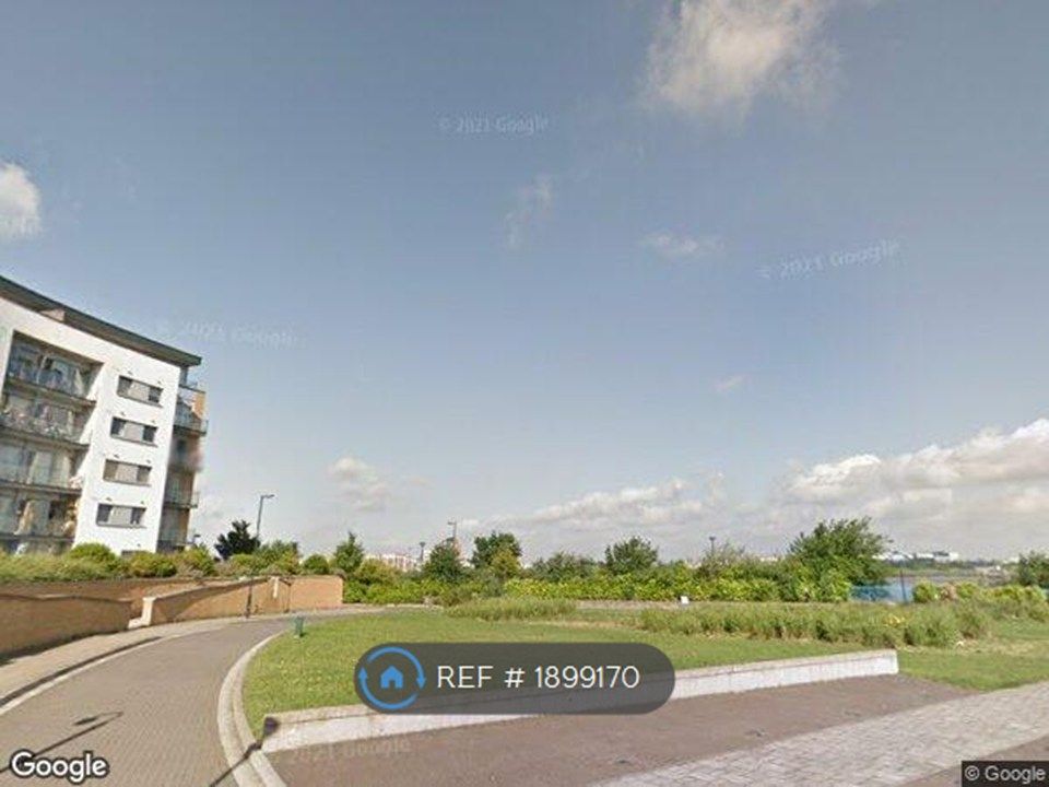 Property photo 1 of 21 Path To Thames