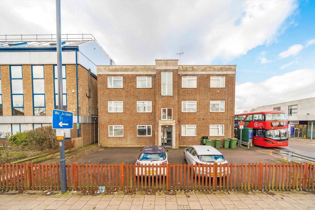 Property photo 1 of 8