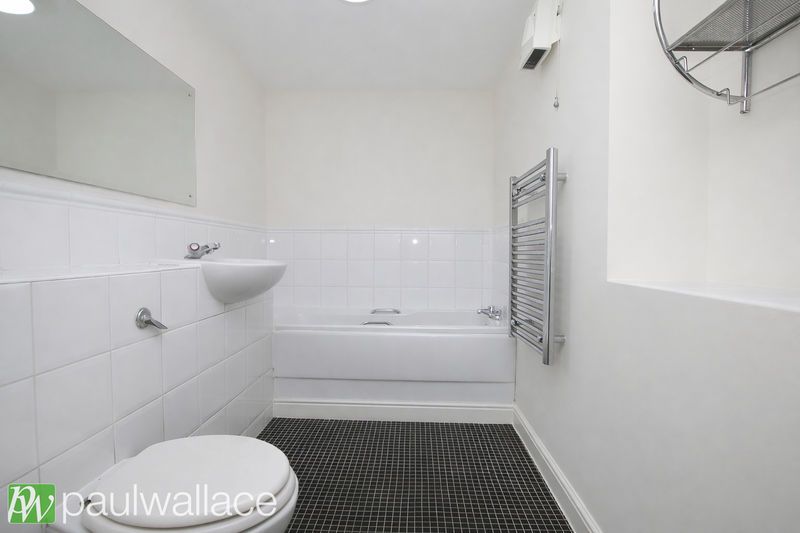 Property photo 3 of 14 Bathroom