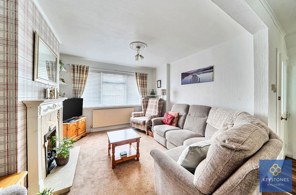 Property photo 3 of 20