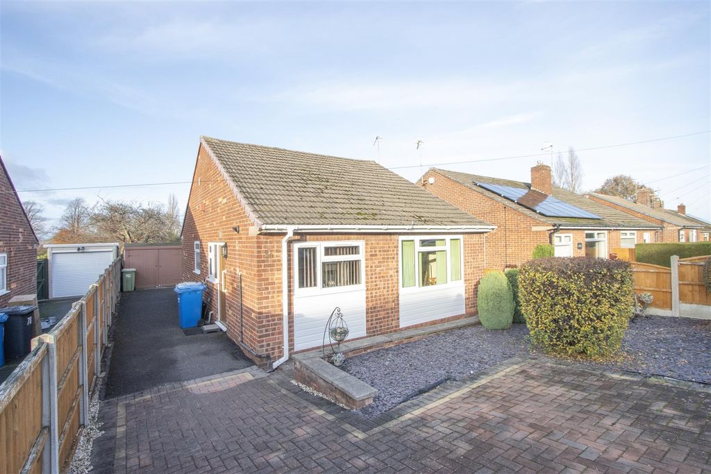 Property photo 1 of 12 Front