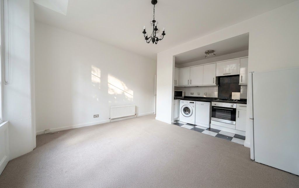 Property photo 3 of 7