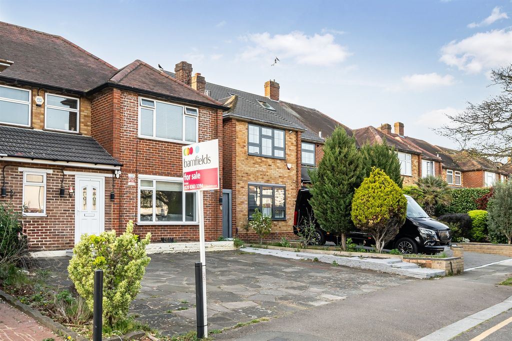 Property photo 1 of 12