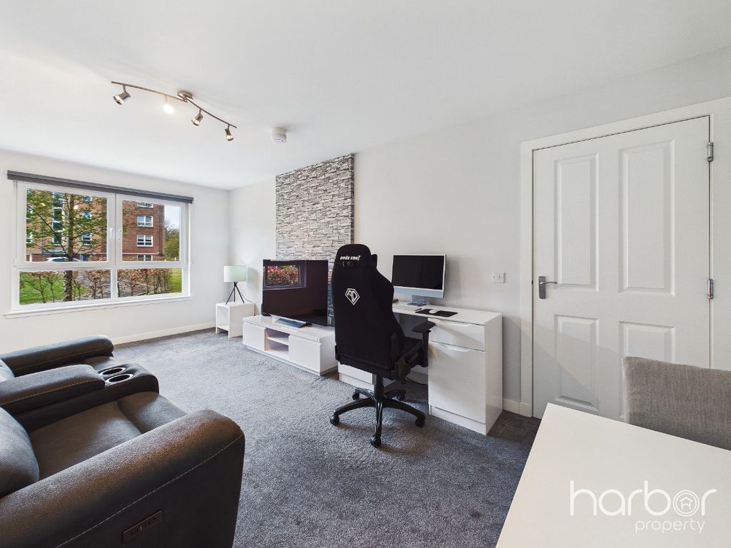 Property photo 2 of 12 5080046