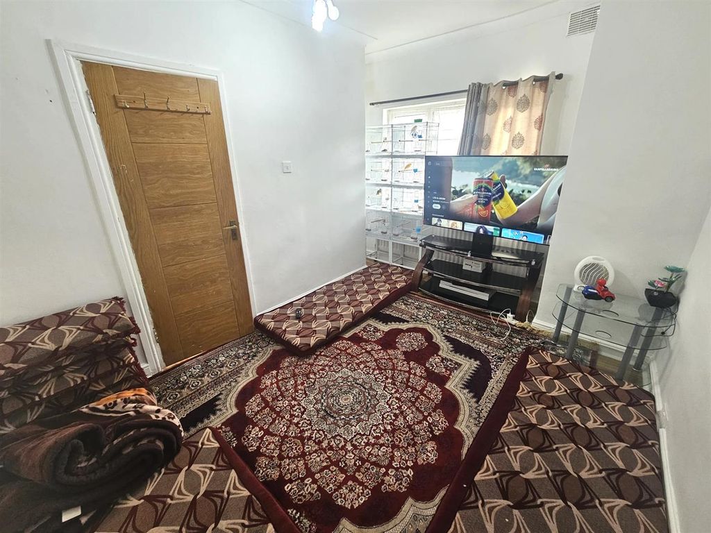 Property photo 2 of 12 Reception 1.Jpeg