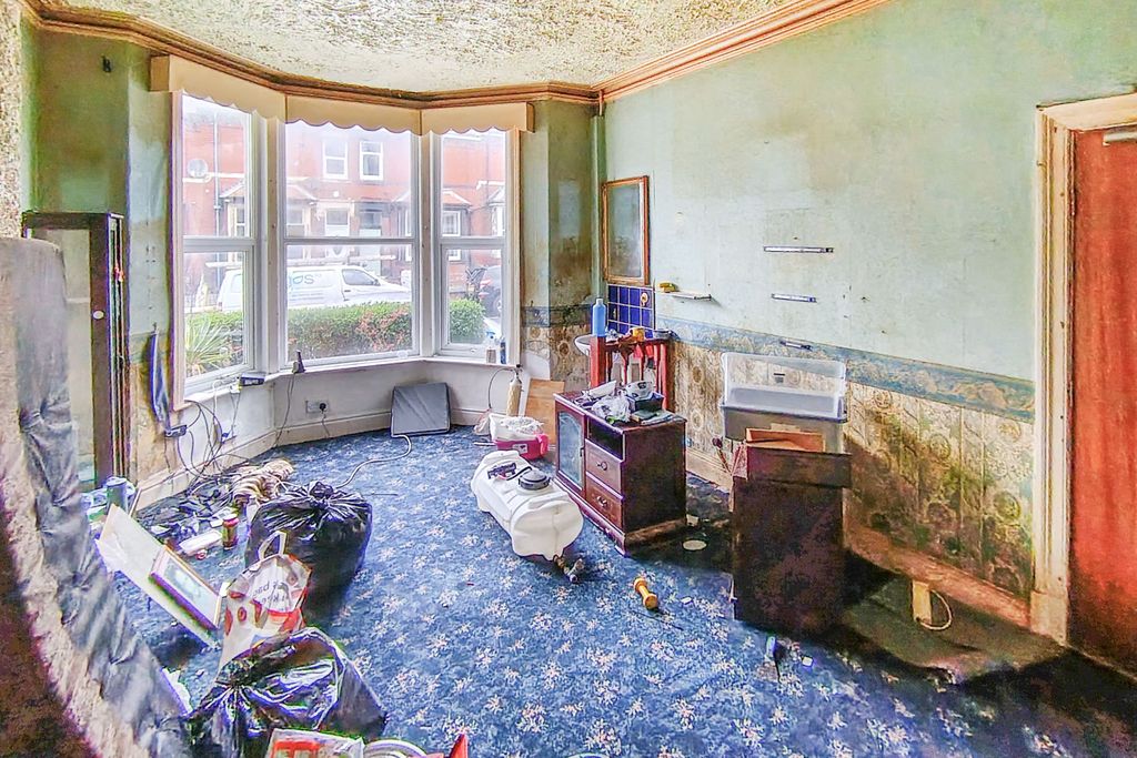 Property photo 2 of 15 47 Keswick Road, Blackpool, Fy1 5Pb