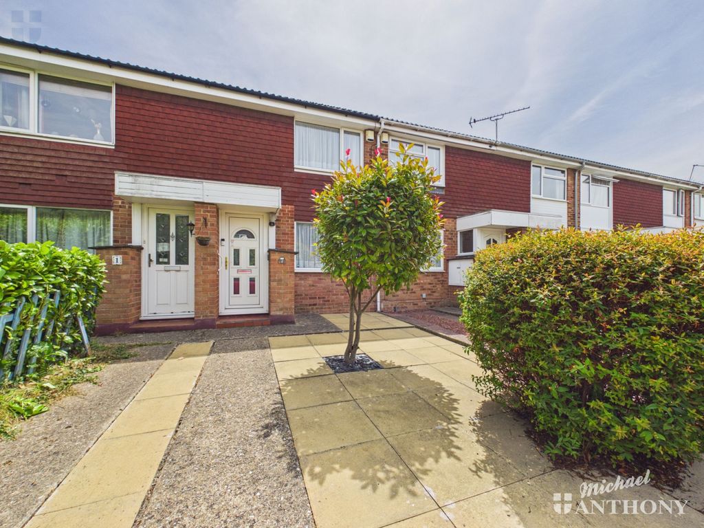 Property photo 1 of 11 Cam03852G0-Pr0703-Still011