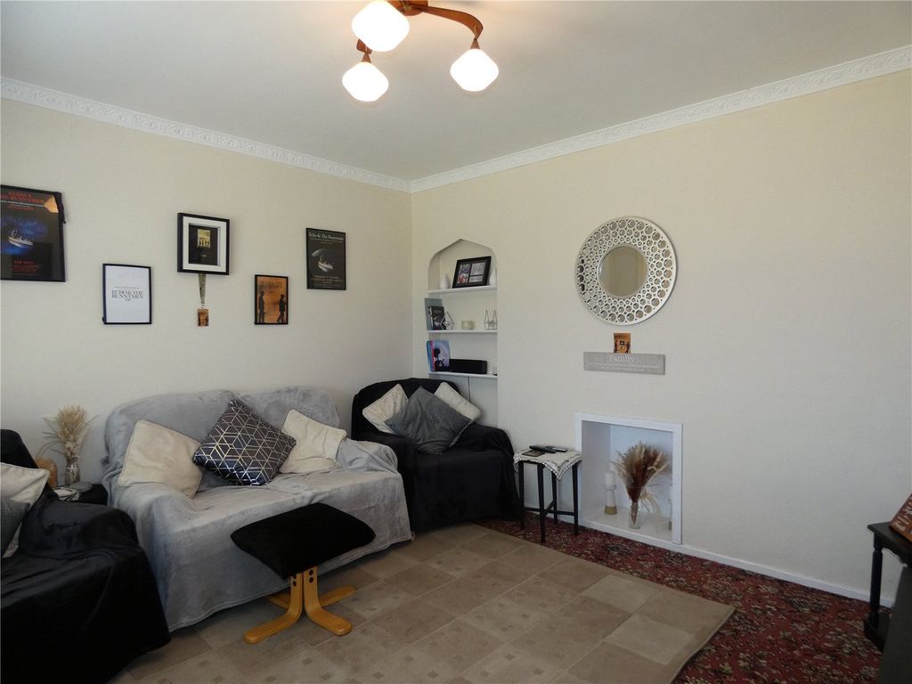 Property photo 3 of 18 Picture No. 23