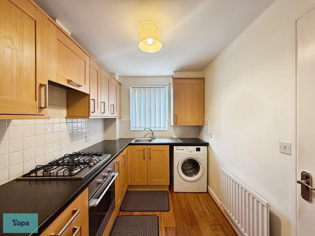 Property photo 3 of 13 E4088E3A--4847-B761-81Da77Df81Fa-10376-0000019C2B2Ab8B3