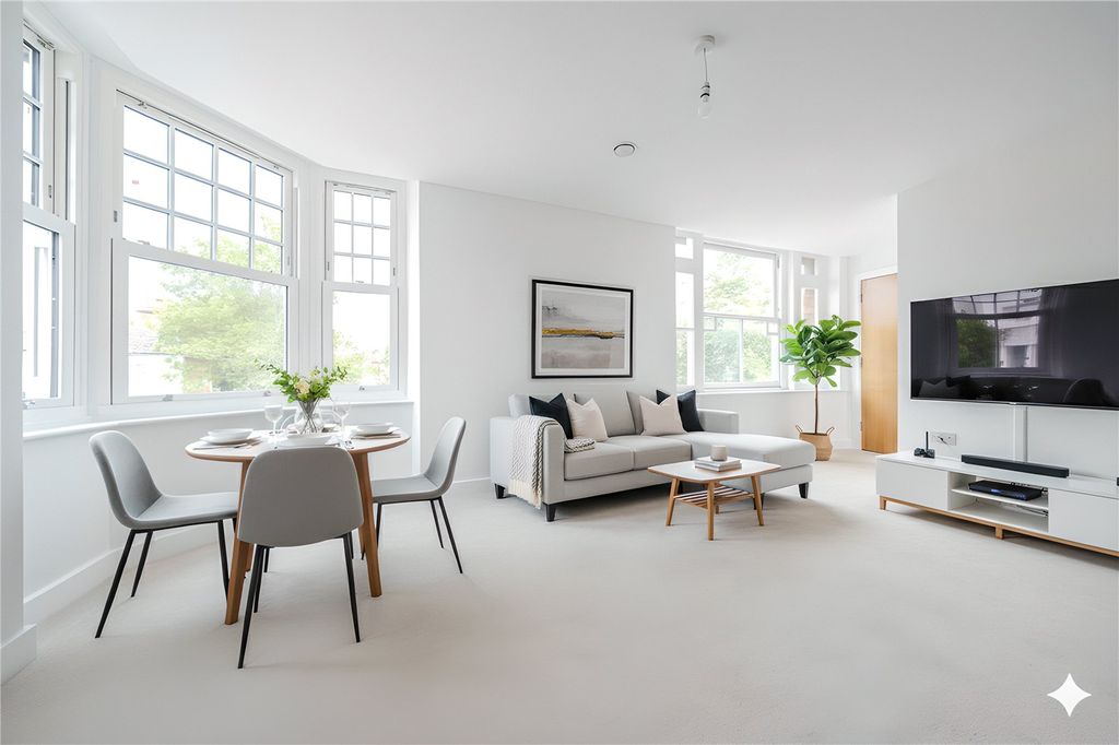 Property photo 2 of 10 Picture No. 28