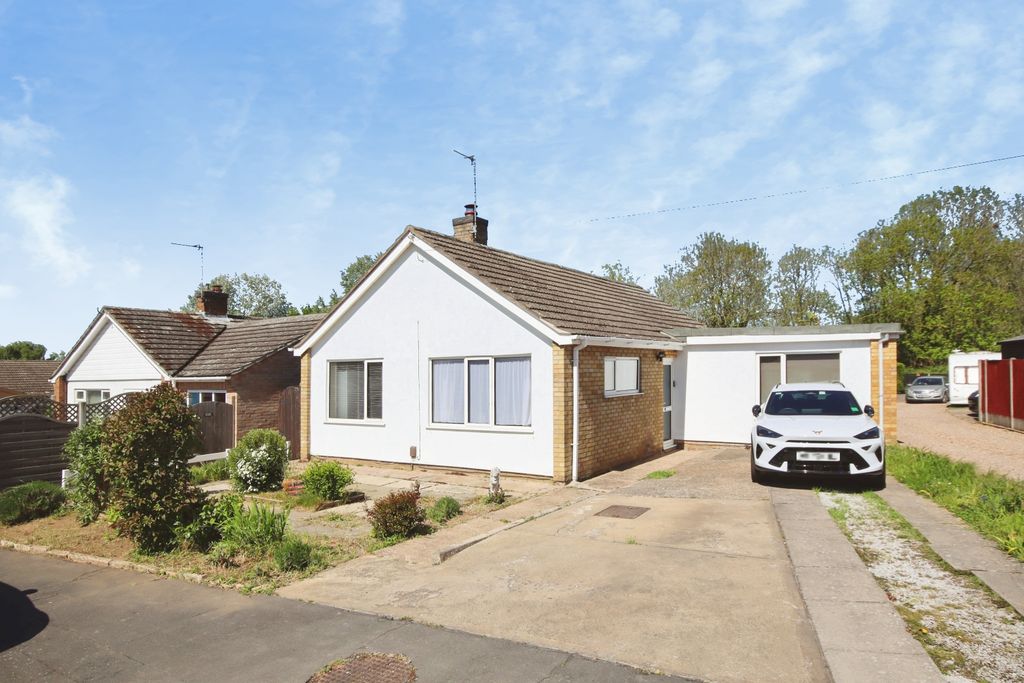 Property photo 1 of 12