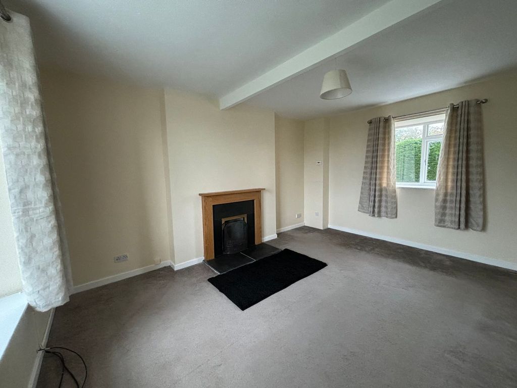 Property photo 2 of 33