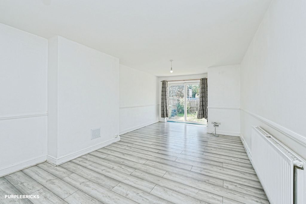 Property photo 2 of 21 Reception Room