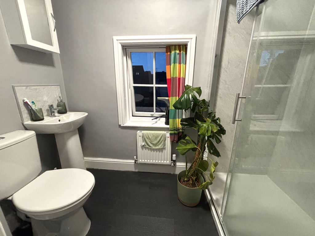 Property photo 3 of 3