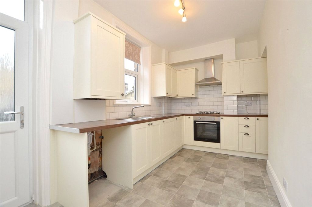 Property photo 3 of 12 Picture No. 03
