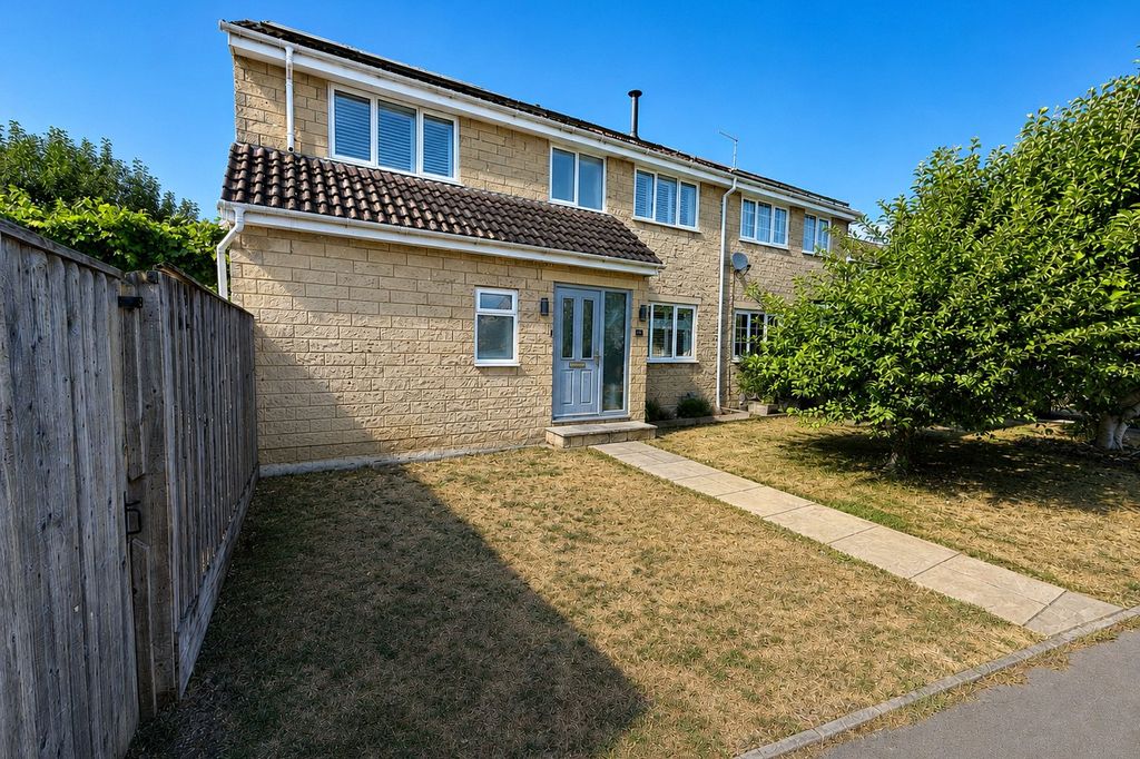 Property photo 1 of 26 Picture No. 03