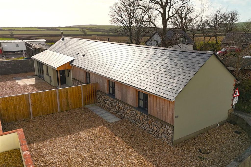 Property photo 1 of 13 Main Picture