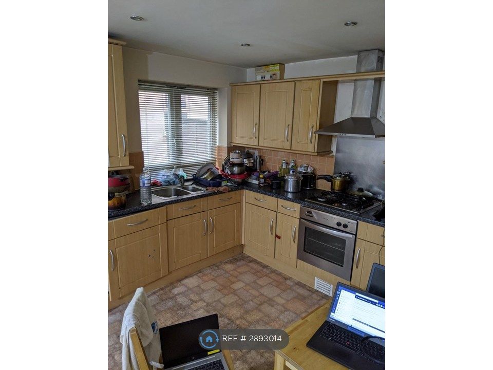 Property photo 3 of 5