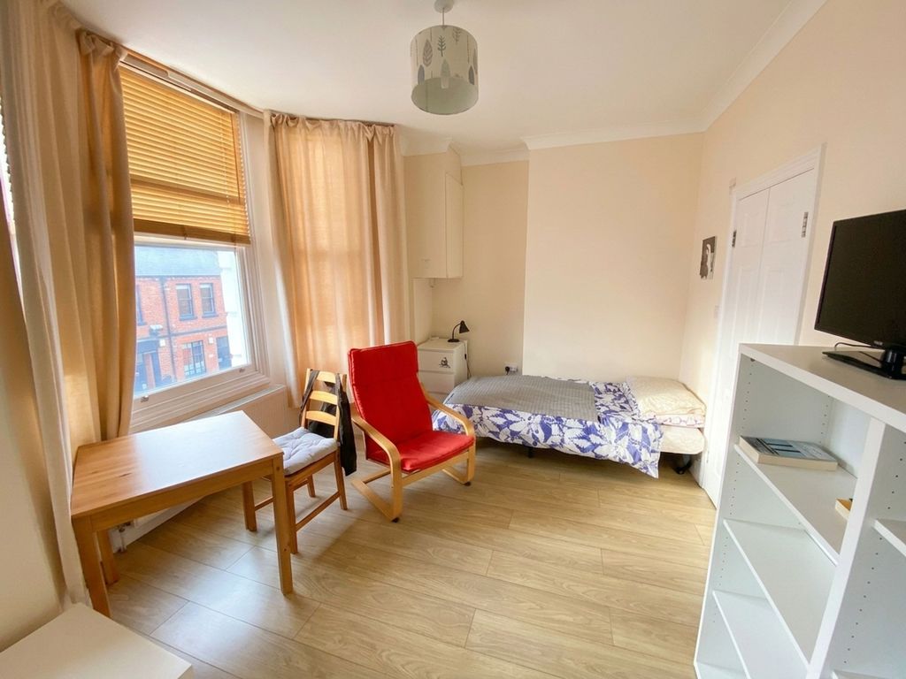 Property photo 2 of 4