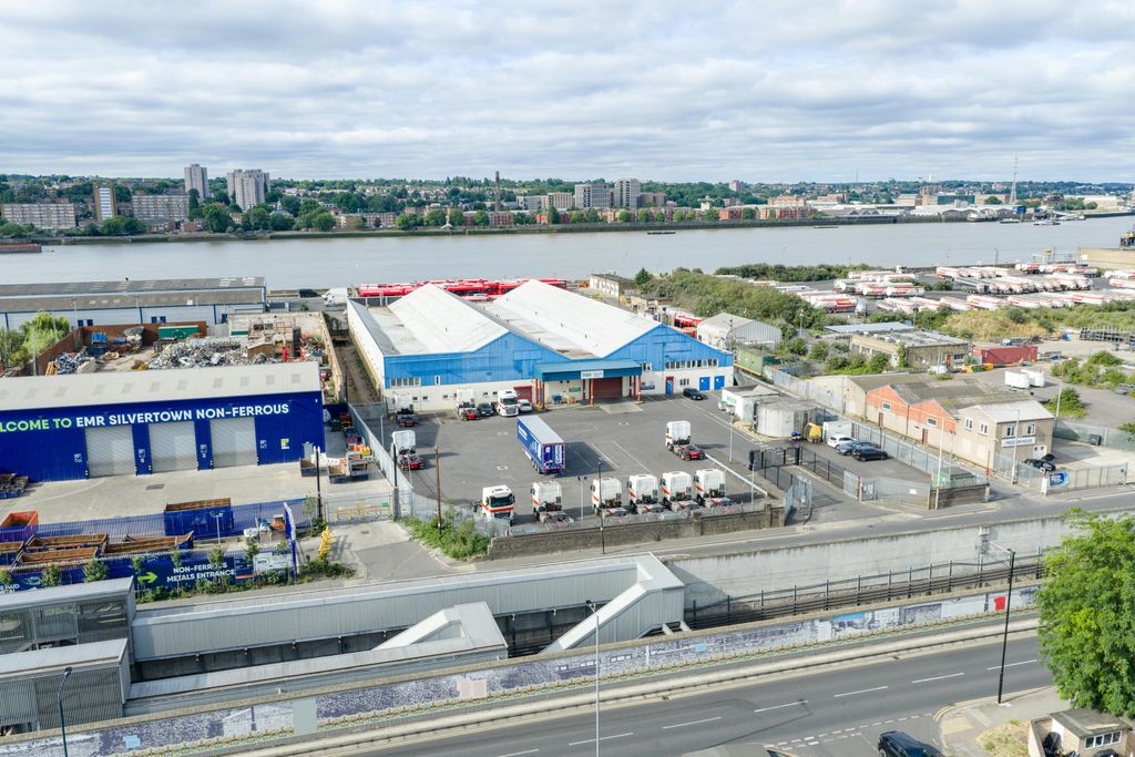 Property photo 1 of 35 Unit 8 Standard Industrial Estate 70.Jpg