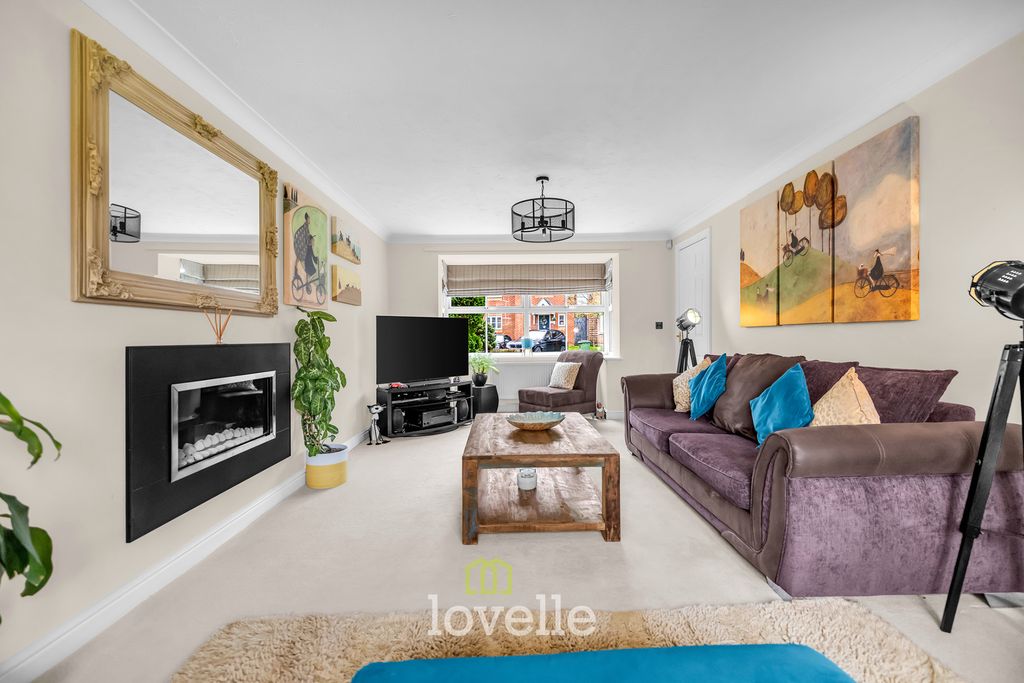 Property photo 3 of 35